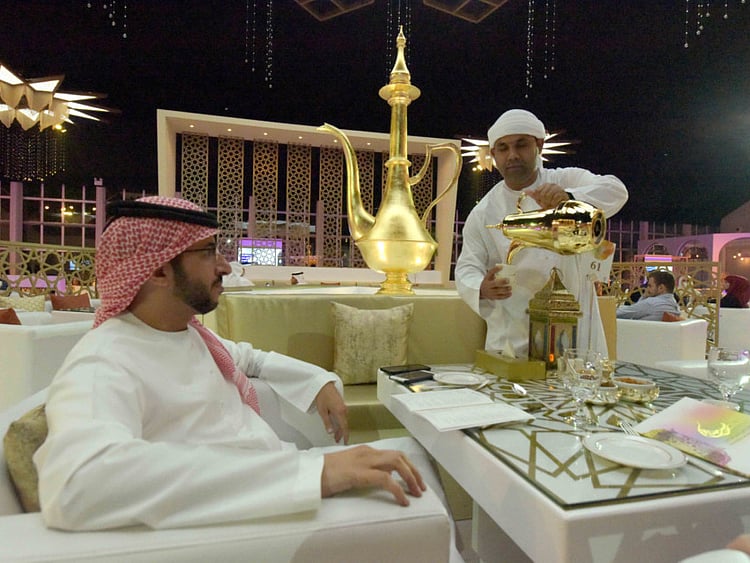 1.2221866-2238912550