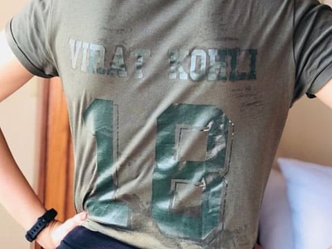 Anushka Sharma cheers for Virat Kohli from ‘Zero’ set