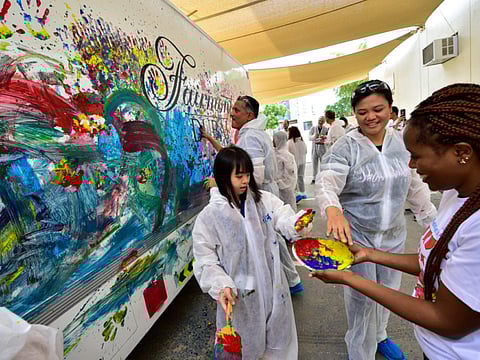 Now five-star meals on wheels for labourers