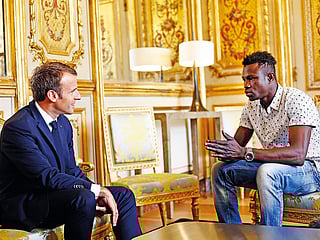 ‘Hero’ Malian who saved child to be given French citizenship