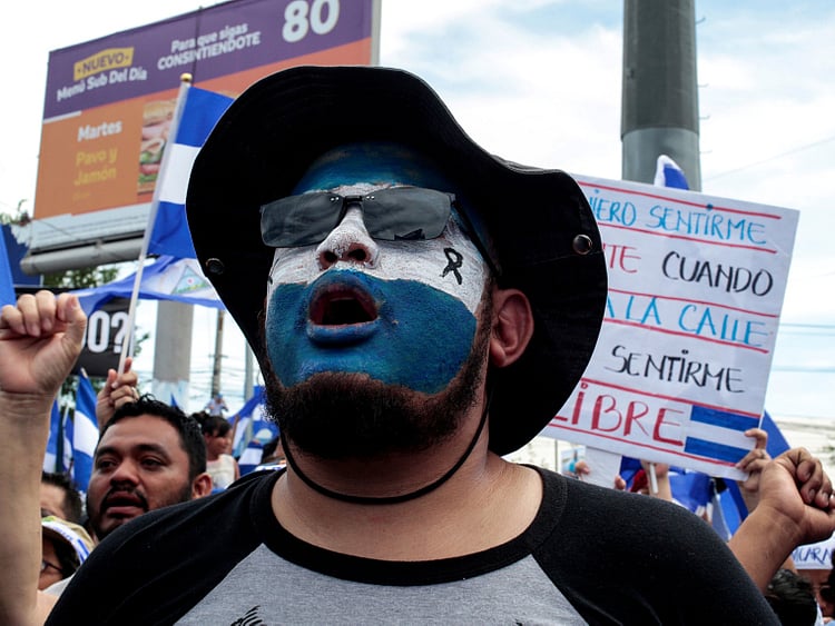 1.2229958-1844913777