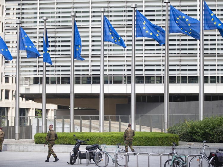 1.2235245-2660110988