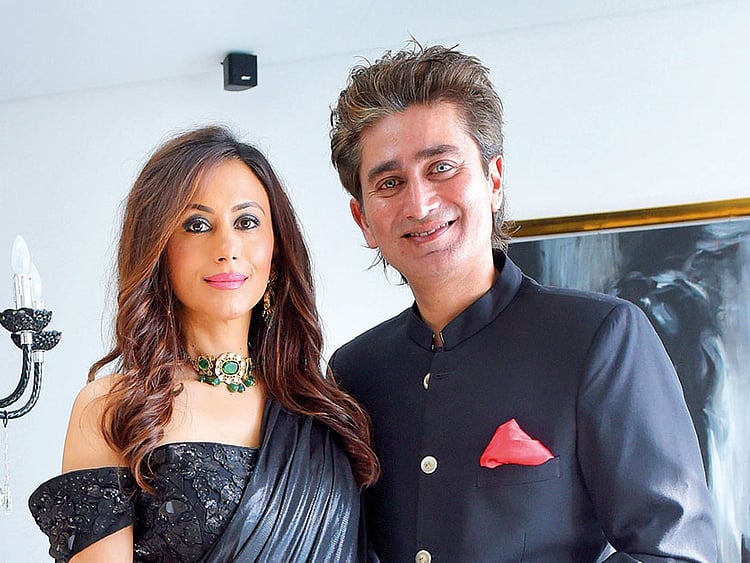 1.2235660-2748106305