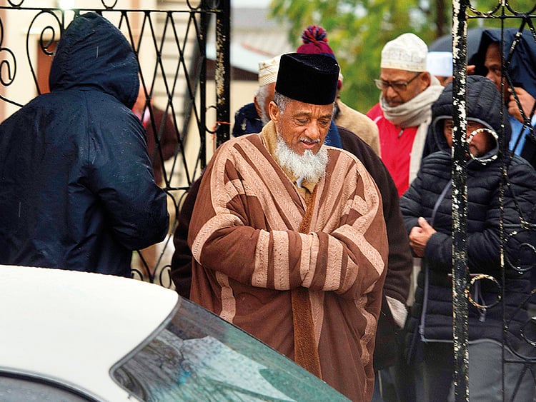 1.2236769-3695357825