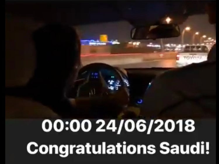 1.2241152-3246035330