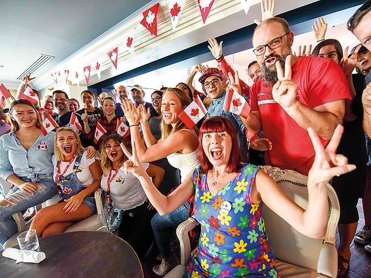 1.2244037-3491943168