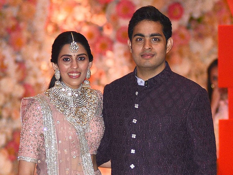 1.2243970-3834054413