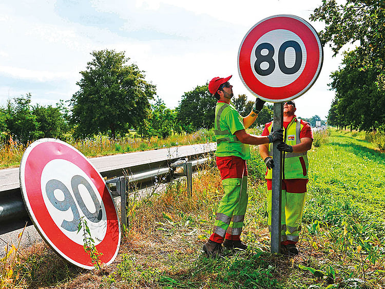 1.2244446-2641356985