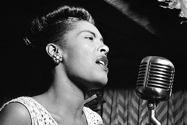 1.2232483-4070323423