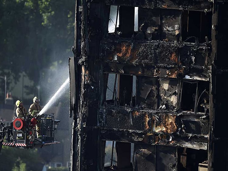 1.2232810-3887455909