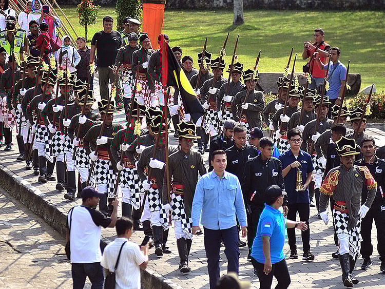 1.2253718-3657882463