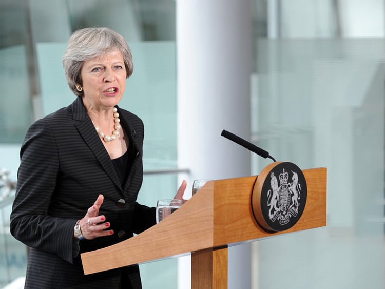 1.2255821-2289122260