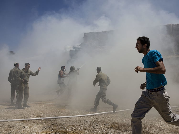 1.2256971-2618570848