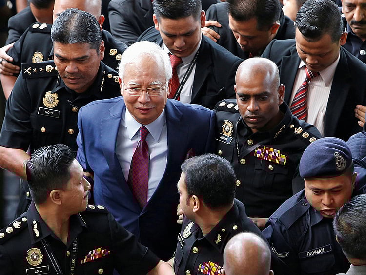 1.2246245-1952619615