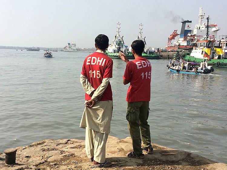 1.2265878-1950425769