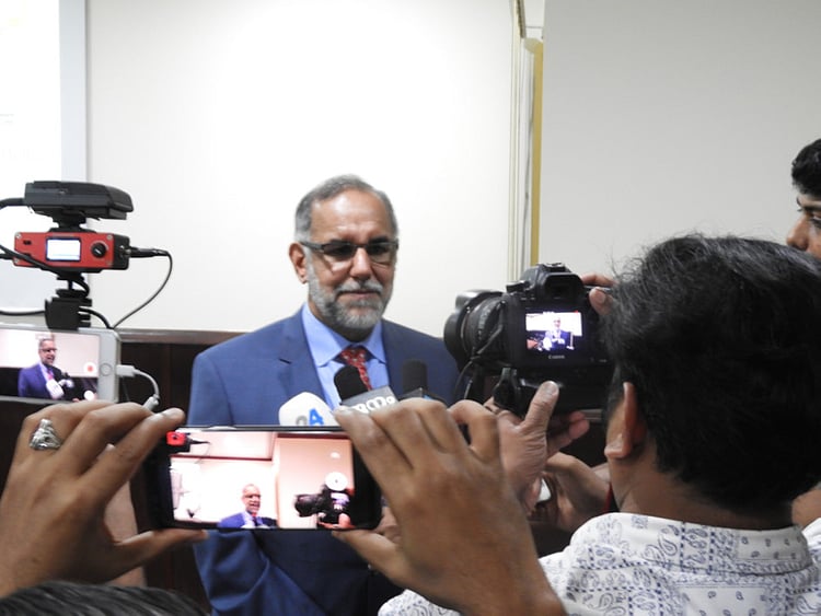 1.2268857-2324344128