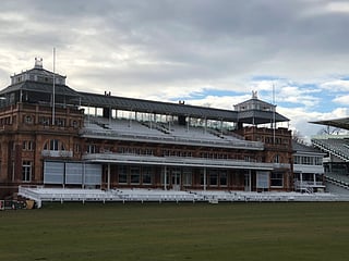 Lord’s to turn red for lung cancer awarness