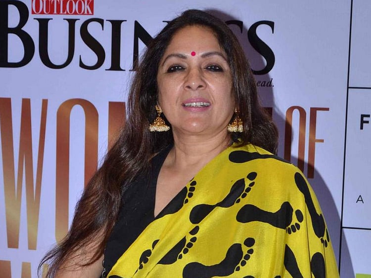 1.2277548-2333292053