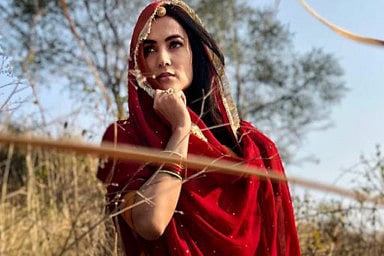 Sonal Chauhan wants to honour army families