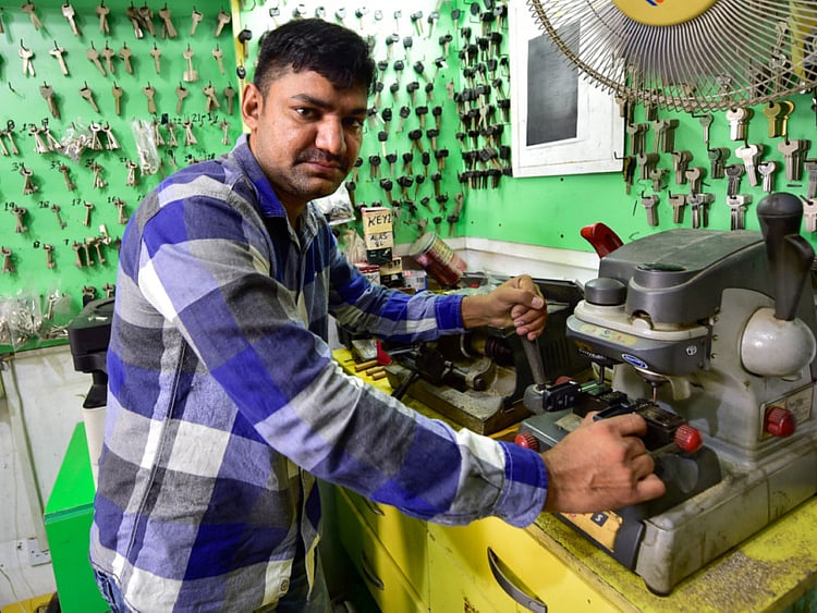 1.2278196-2682959559