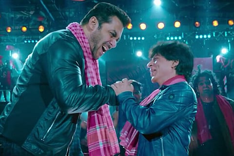 Ranveer Singh, Shah Rukh Khan clash averted