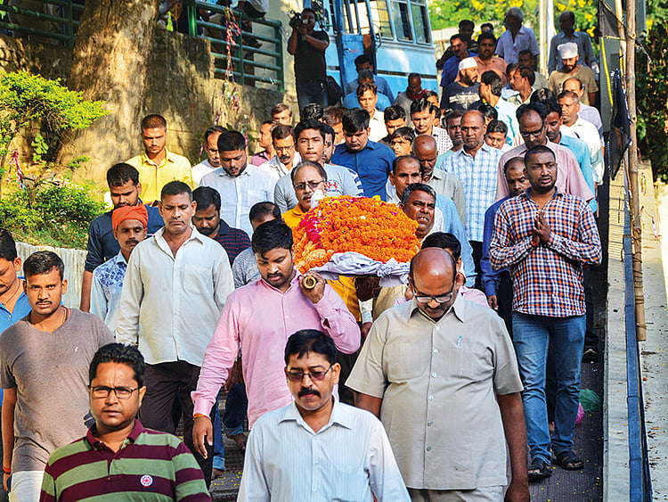 1.2284593-3251131635