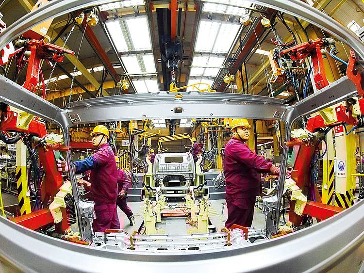 An auto production line in Weifang