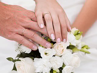 Woman annuls 'marriage' after discovering 'prank' wedding was real