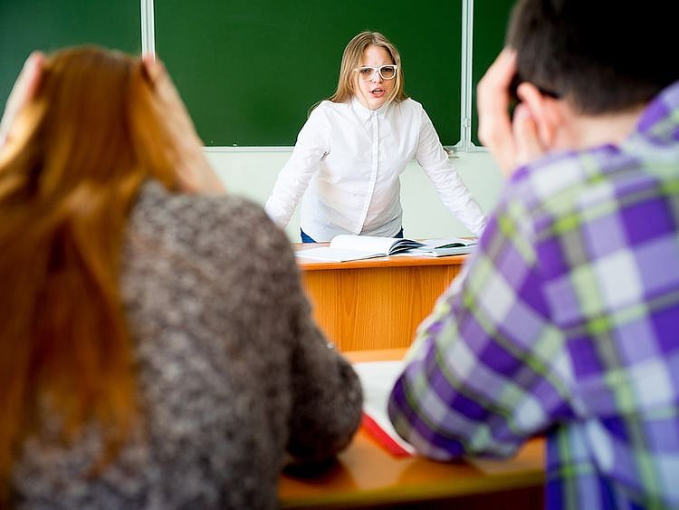 opn_190102-teacher-yelling-(Read-Only)