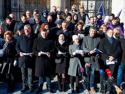 Hungarian MPs of all opposition parliamental parties form an 'Opposition Frontier' and take a symbolic oath in front of the Hungarian Parliament in Budapest on January 3, 2019. Hungarian opposition parties pledged to turn 2019 into a "year of resistance" against nationalist-conservative Prime Minister Viktor Orban