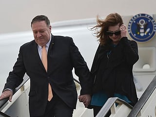 Pompeo meets Iraq officials on unannounced Baghdad visit