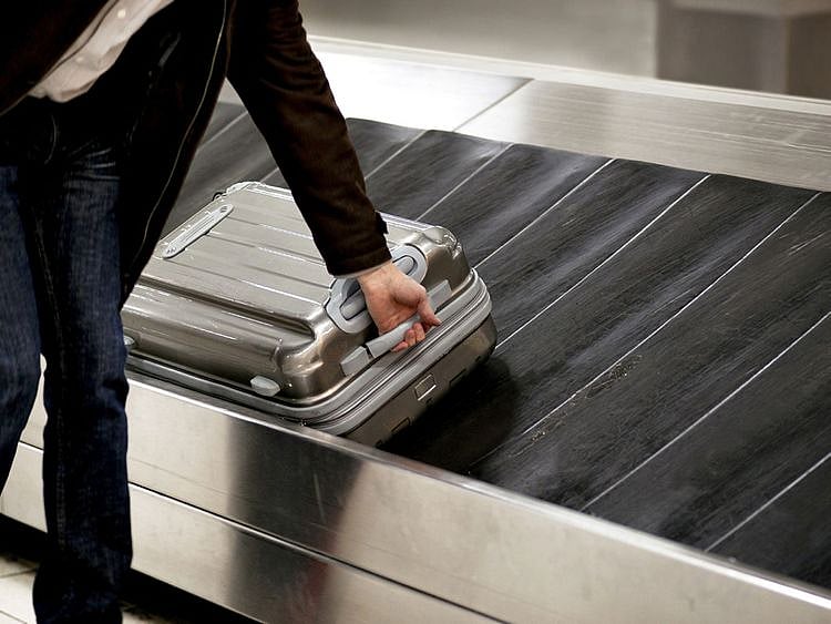Luggage theft