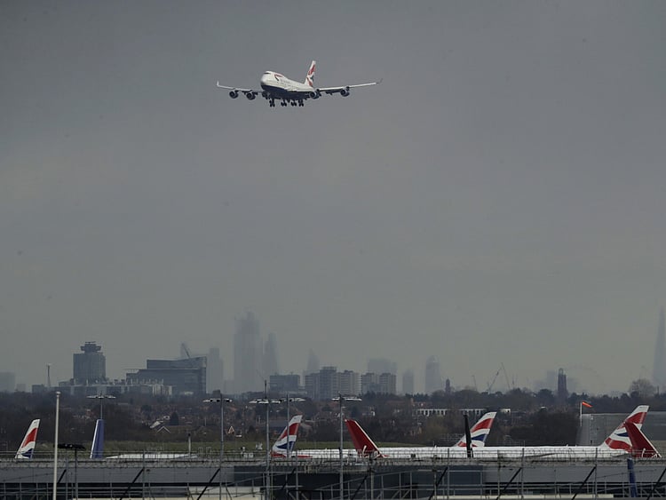 NAT-LONDON-AIRPORT33-1547635203543