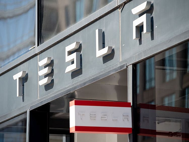 19019 tesla 2