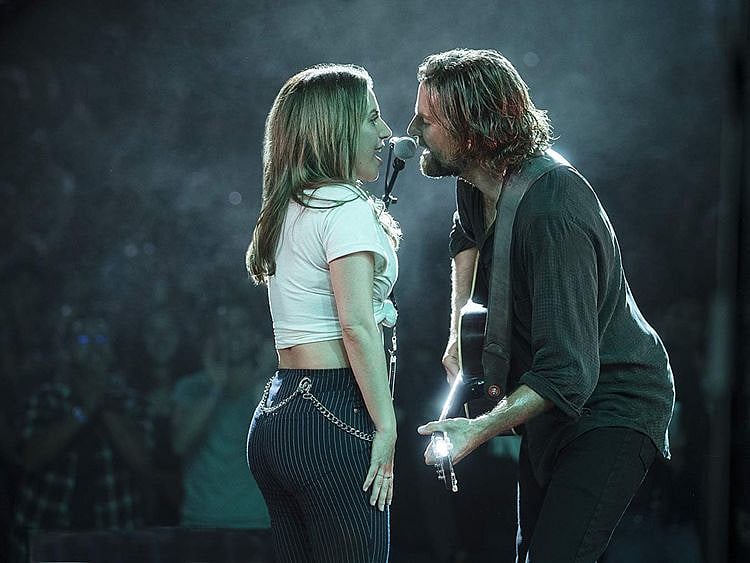 tab_Bradley-Cooper-and-Lady-Gaga-in-A-Star-Is-Born-(2018...)-1548235014704