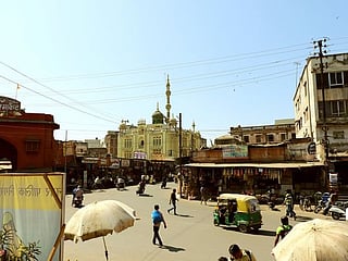 Unknown virus claims 64 lives in Indore, India