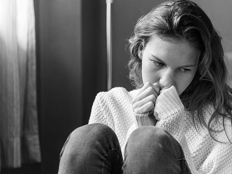 190130 unhappy woman