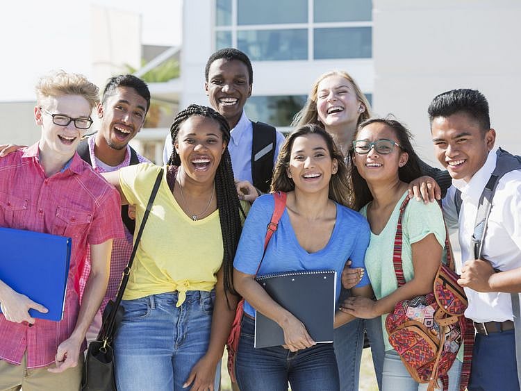 OPN_190203-group-of-youth-or-teenagers_P3-1549197739033