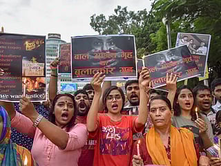 Indian teen allegedly gang-raped in front of father who was tied up