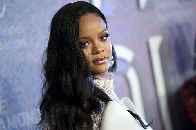 TAB_RIHANNA-1549607599805