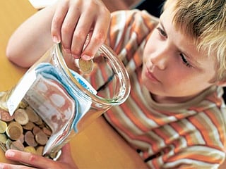 Raising a mini mogul: How to make your child the next Warren Buffet