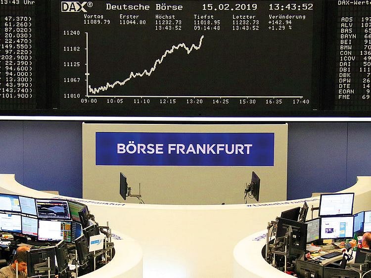 BUS-190215-DAX-(Read-Only)