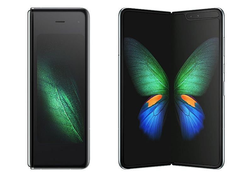 190221 galaxy fold smartphone