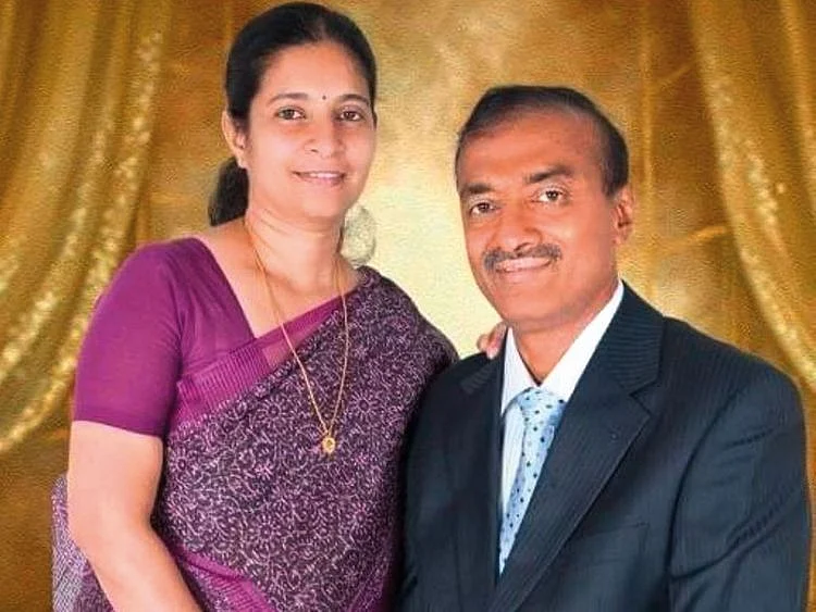 Reeja Varghese and Varghese Koshi.