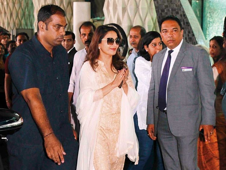 190224 Madhuri Dixit-Nene.