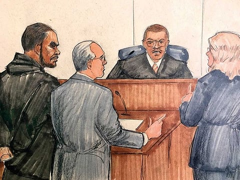 In this courtroom sketch, singer Kelly appears before Cook County Judge John Fitzgerald Lyke Jr. at the Leighton Criminal Courthouse