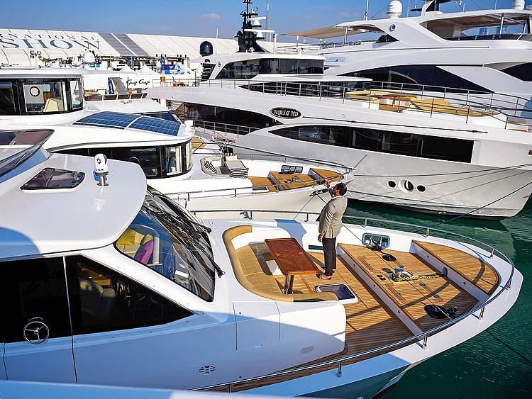 Dubai International Boat Show 5