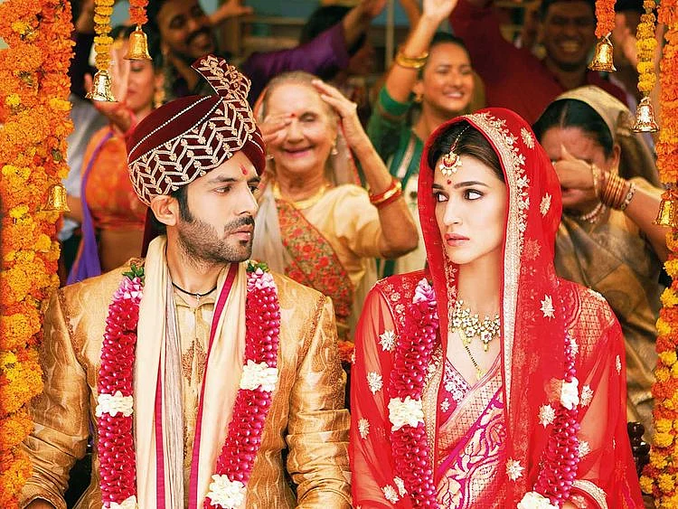 190228 Kartik Aaryan and Kriti Sanon