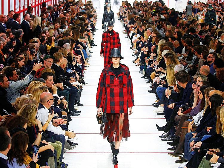 tab-FASHION-PARIS-DIOR-(Read-Only)