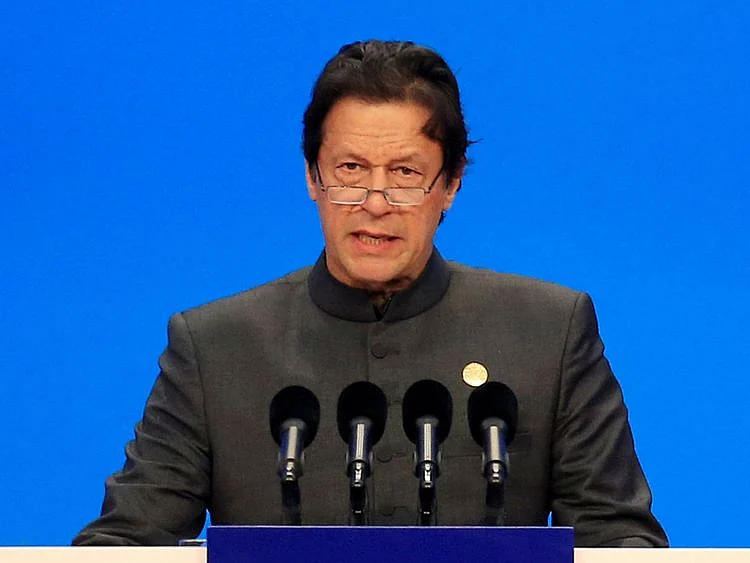 2019-02-10T152147Z_2072606630_RC1D86ED7350_RTRMADP_3_PAKISTAN-ECONOMY-(Read-Only)